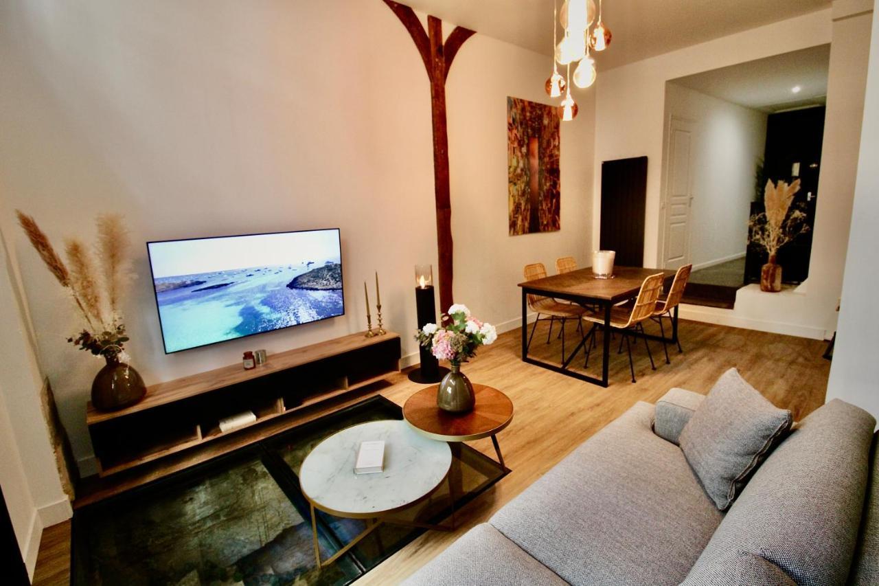 Gaalor***** - Jacuzzi & Sauna A Apartment